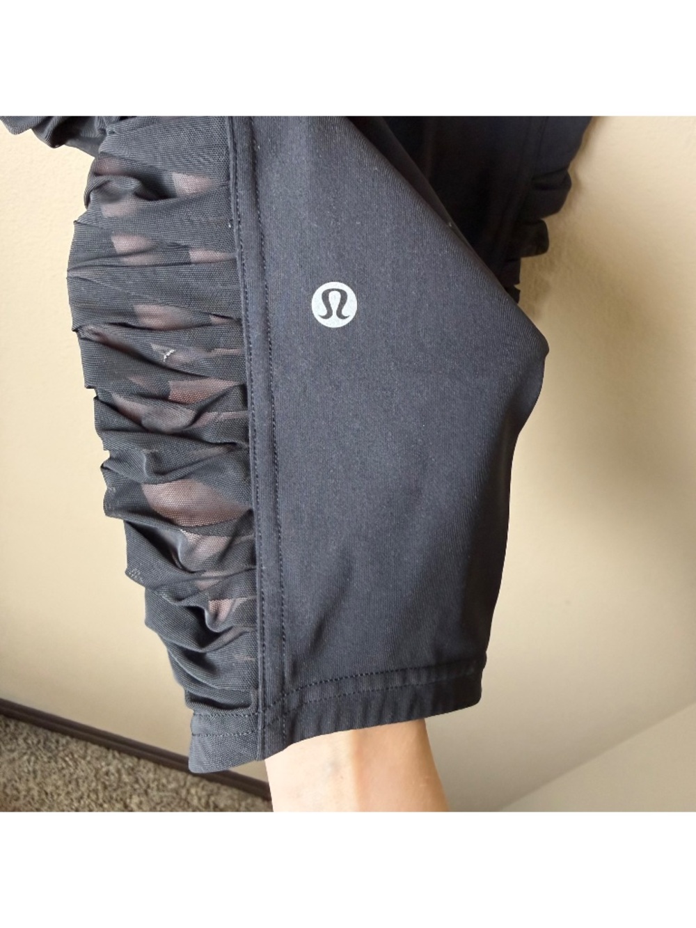 Lululemon Sharp Turns Crop 17" Leggings Pants Womens 4 Black Active Run W6AMES - Picture 4 of 9